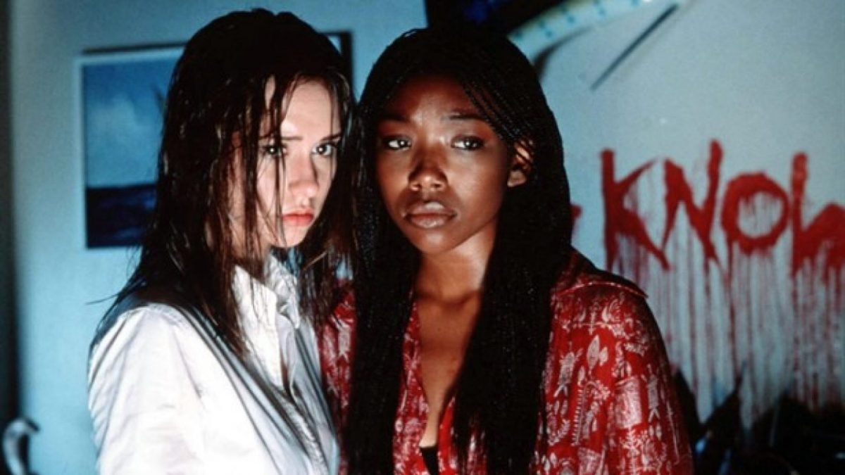 photo of julie and karla in I still know what you did last summer