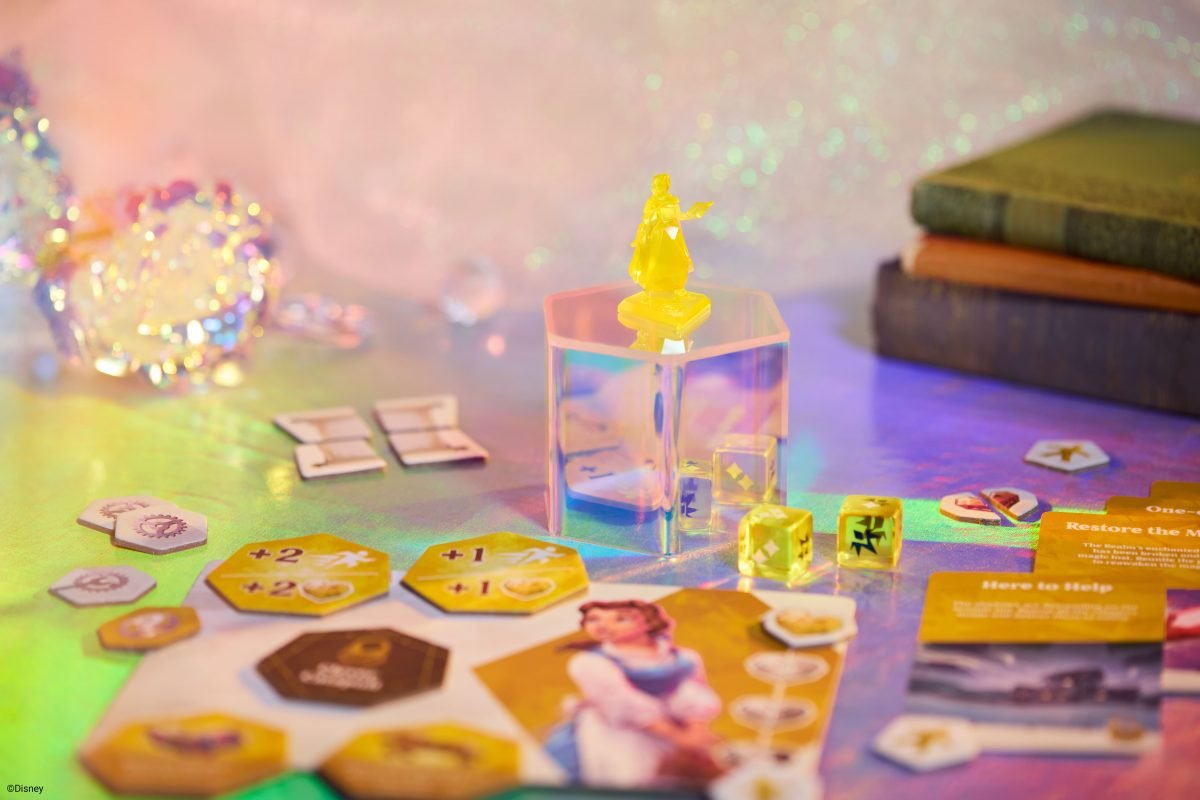 Chronicles of Light Darkness Falls Disney Edition Belle items